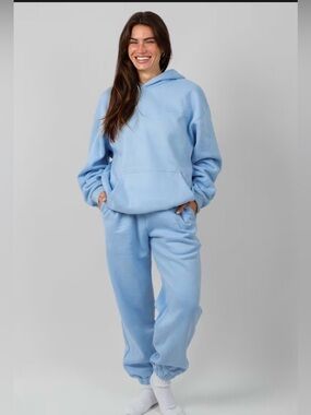 Comfrt minimalist sweatpants in Astro blue